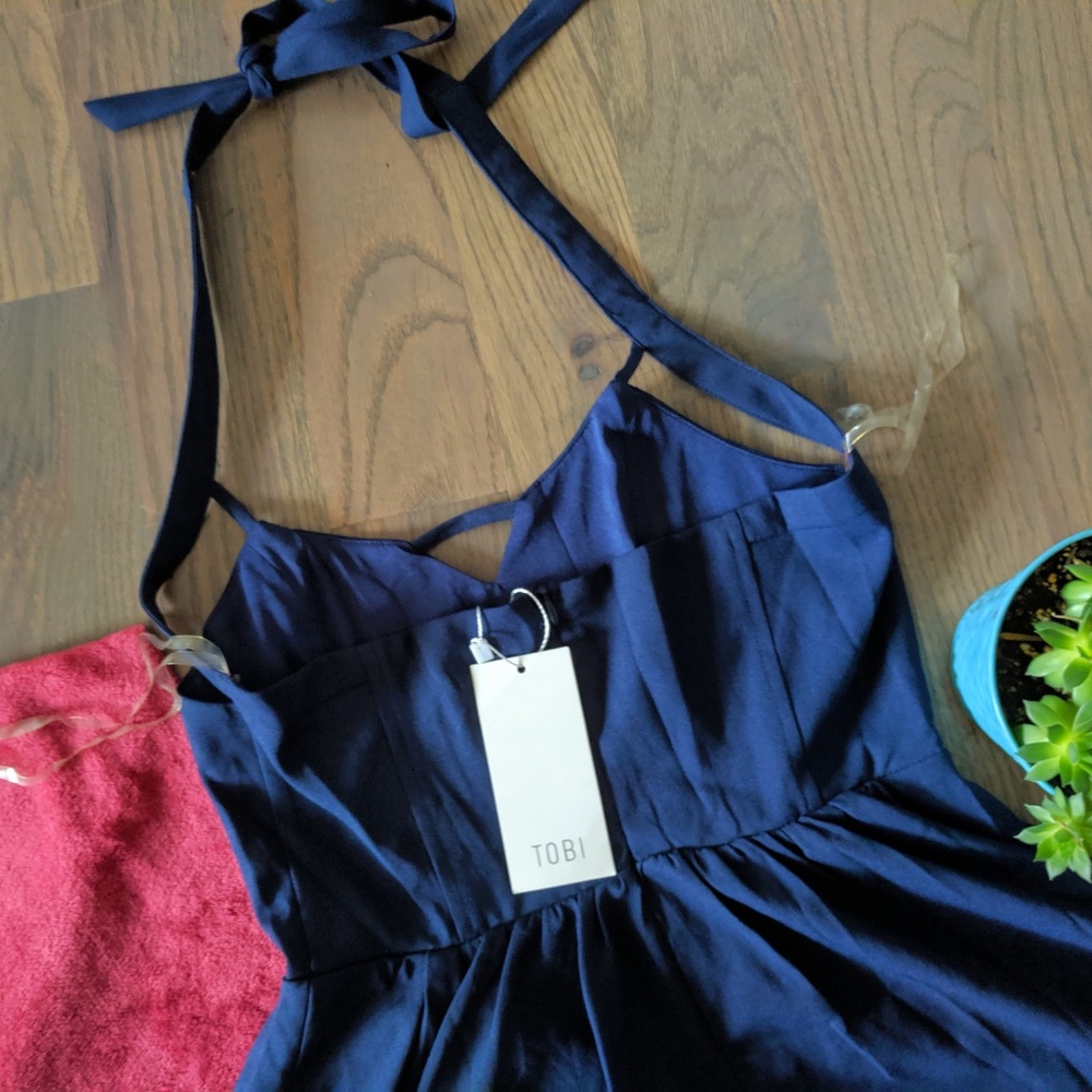 NWT Tobi Navy Halter Dress - Picture 3 of 3